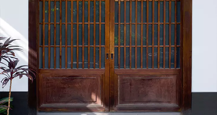 Accordion Patio Doors Repair in Valrico, FL