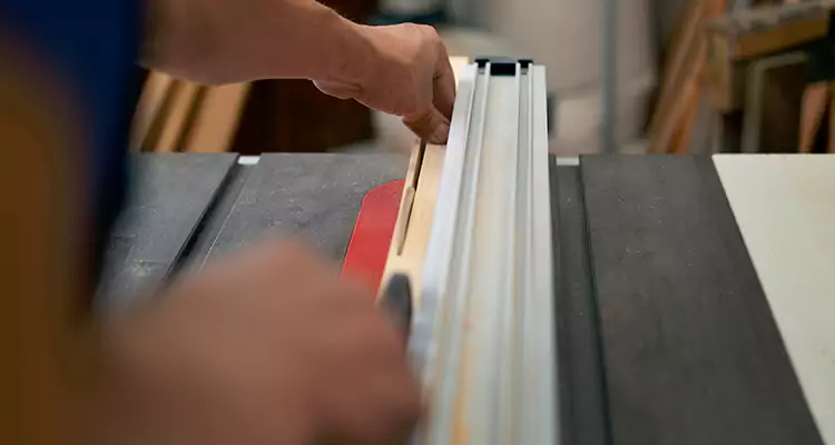 Bifold Door Seal Repair in Valrico, FL