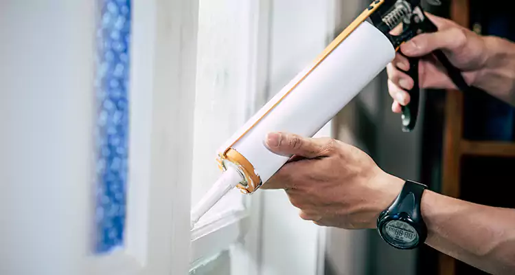 Windows Leaking Air Repair in Valrico, FL