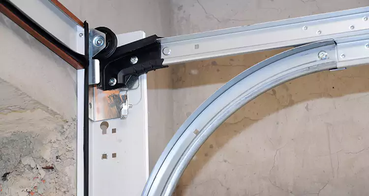 Maintain Liftmaster Garage Door Off Track in Valrico, FL