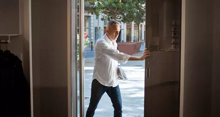 Track Cleaning and Repair for Stuck Doors in Valrico, FL