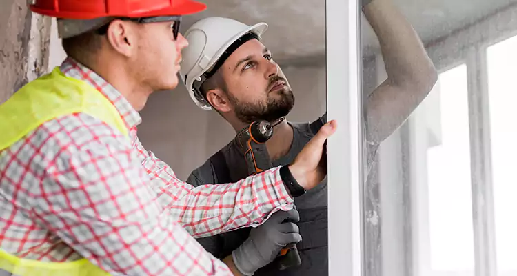 Sliding Patio Door Sticking? Expert Repair in Valrico, FL.