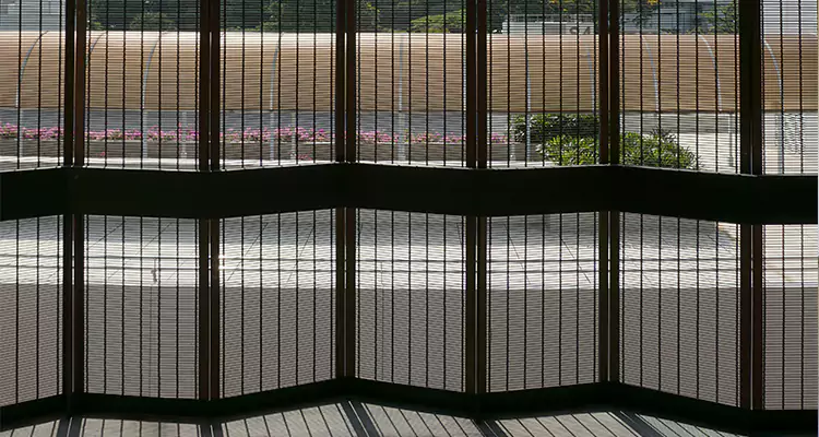 Front Screen Door Repair in Valrico, FL