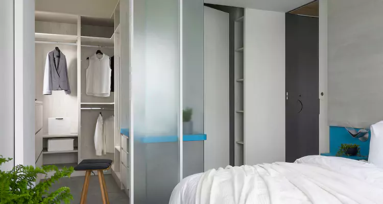 Closet Door Bi Fold Installation in Valrico, FL