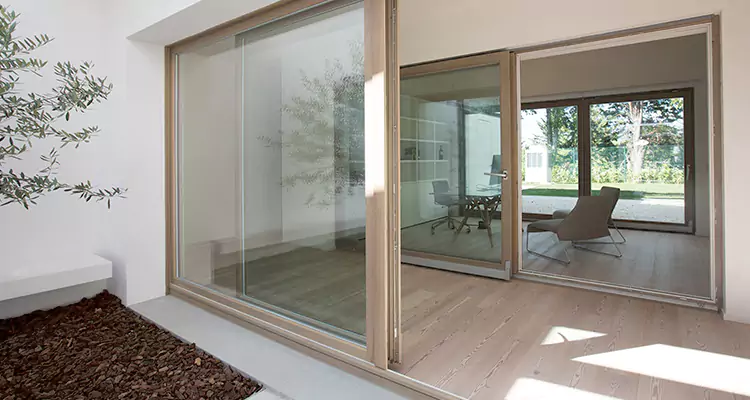 Sliding Screen Door Bottom Track Replacement in Valrico, FL